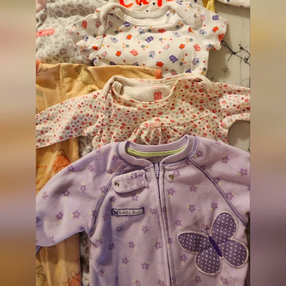 8 piece bundle 0-3 months